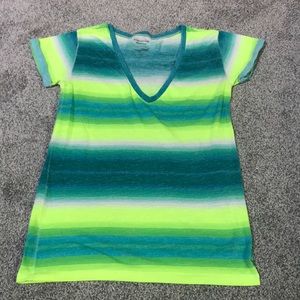 T-shirt. XS. American Eagle Outfitters.